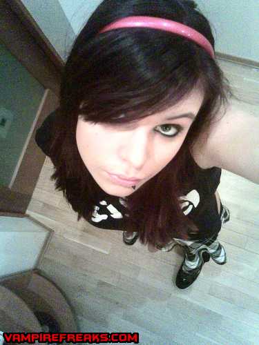 emo girll 3.jpg